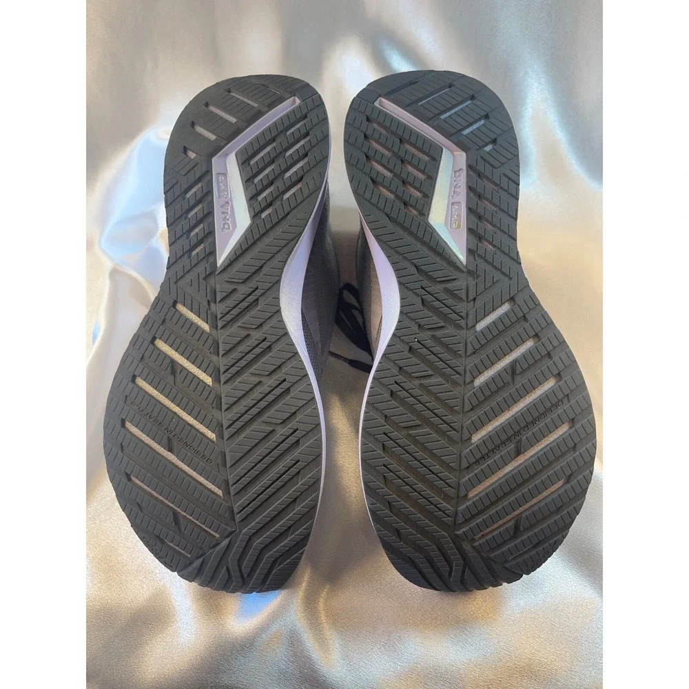 Brooks Levitate 4 Grey Pearl WMNS  Size 9 1203351B084 Walking Running Trainers